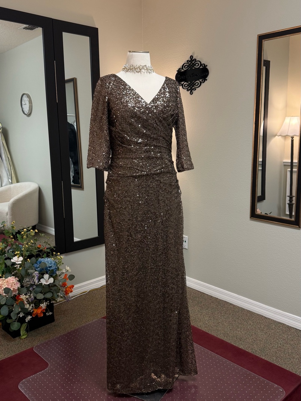 Elegant Brown Sequin V-Neck Evening Dress